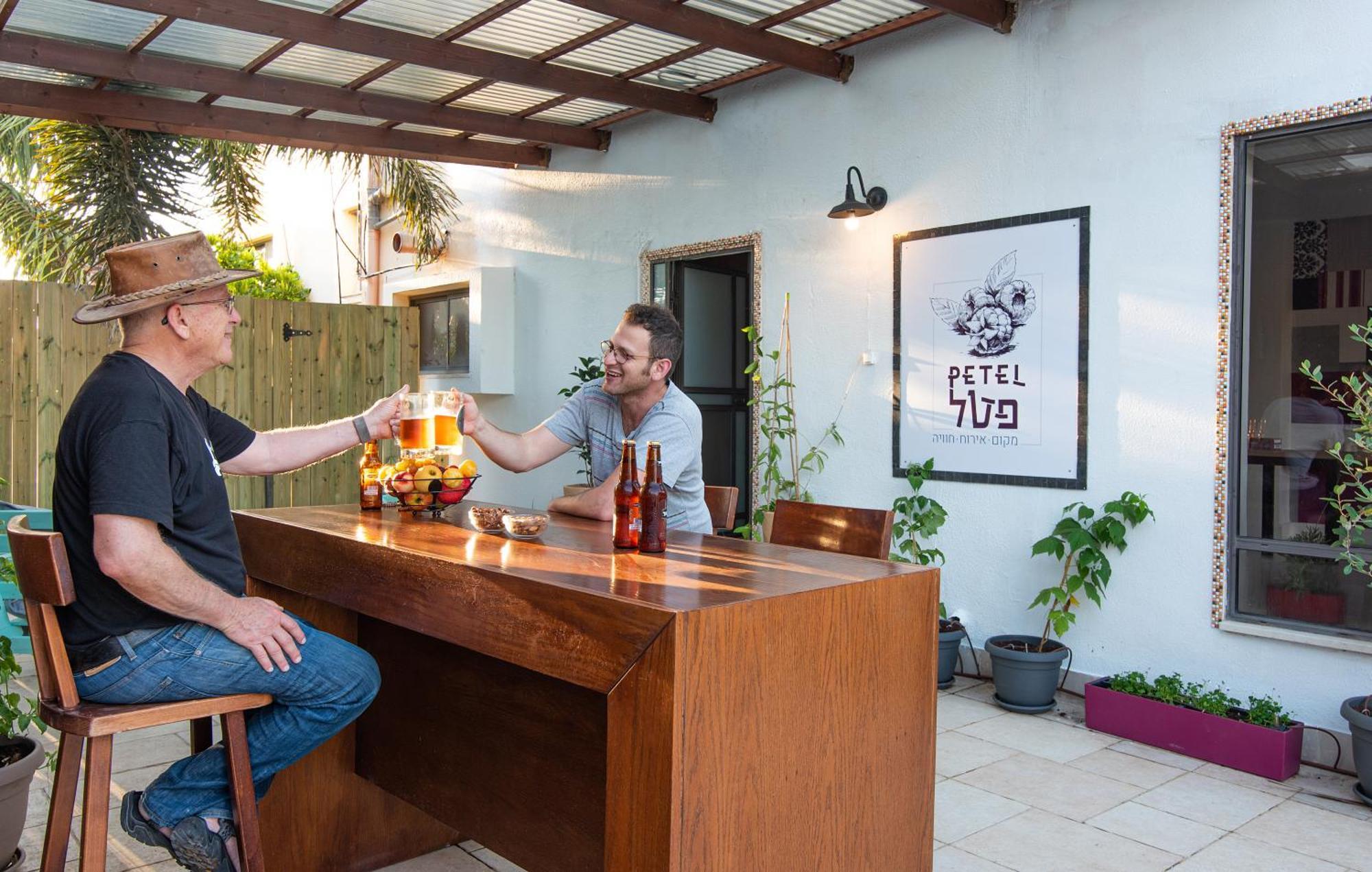 Bar-On Vacation Resort - Nature, Culture, Tours & Tastes Near Nahariyya - בר-און ריזורט, בתי מפונים , טבע, תרבות, סיורים וקולינריה Ben 'Ammi Pokój zdjęcie